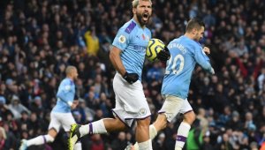 Агуеро влезе от пейката и спаси Сити от нова издънка