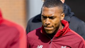 Има заповед за ареста на бивш нападател на Ливърпул и Челси