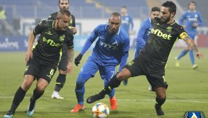 Паулиньо и Мазурек подсилиха Левски