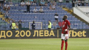 Фенове на ЦСКА изригнаха: Дузпата на Али Соу трябваше да се пребие! + СНИМКА