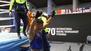 И Тайсъна ще се боксира за злато в Минск