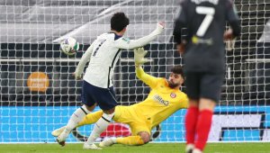 Без изненада! Тотнъм удари Брентфорд с 2:0 и е на финал