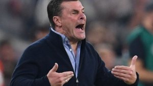 Треньорът на Гладбах брани Ковач и уволнения Тайфун