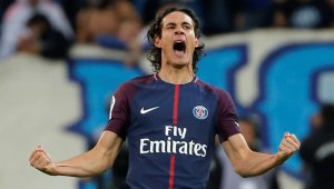 Кавани спаси кожата на ПСЖ в Марсилия