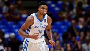 Янис срещу Чехия на 1/8финалите на Евробаскет