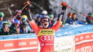 Марко Одермат триумфира в Бормио