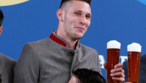 Барса си хареса Зюле и 18-годишен "бик"