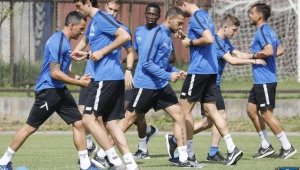 Холандец се подигра с Левски