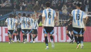 Аржентина продължава да демонстрира фамозна класа