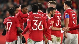 Легенда за дуо халфове на Ман Юнайтед: Време е да си заслужат парите