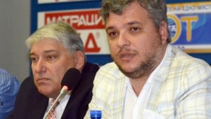 Ивайло Манджуков пред Gol.bg: Не съм давал зелена светлина на Кизилос