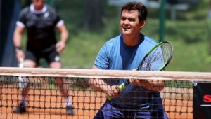 Отива ли в Левски? Чандъров обясни за сина си