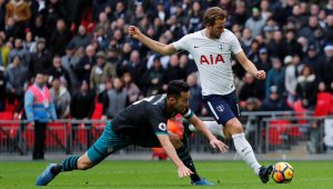 Шиърър предупреди Тотнъм: Хари може да вкарва и за Барса и Реал