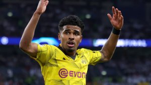 Челси и Астън Вила се разбраха за Маатсен