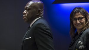 Майката на Мбапе спъва трансфера му в Реал