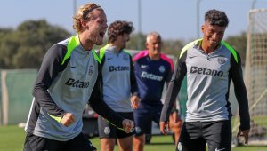 Кошмар за Спортинг по пътя към Неапол