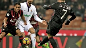 Милан драпа за Европа с измъчена победа над Фиорентина + ВИДЕО