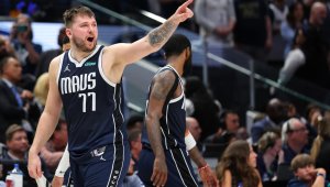 Разгром! Далас нашамари Бостън и взе първа победа в серията 