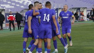 Етър се раздели с аржентинец