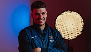 Донарума си тръгва? ПСЖ "открадна" вратар на Рома