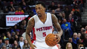 Лейкърс се разбра със силен стрелец