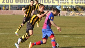 ОФИЦИАЛНО: Пловдивското дерби се отлага за понеделник