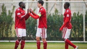 "Червена" мощ: Шахтьор ядоса ЦСКА и отнесе пет гола + СНИМКИ