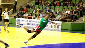 Българка вкара 4 гола в мач от хандбалната Шампионска лига