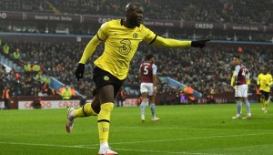 Лукаку пак е тук! Белгиецът осигури 3:1 за Челси срещу Вила