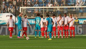 Занев и Пеев не спряха Зенит