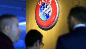 Какво следва за футбола? Вижте първото разяснение относно тоталния хаос