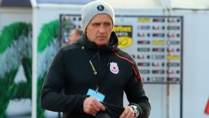Бруно е на гилотината, само трофей ще го спаси