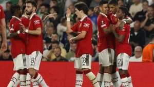 Ман Юнайтед обърна Фулъм в мач с 3 червени картона