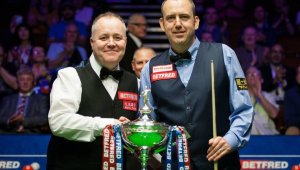 Уилямс надцака Хигинс в първия ден от финала