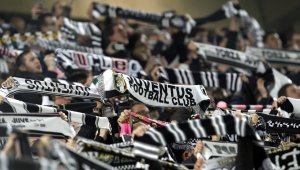 Алегри: Само луд ще заведе детето си на мач