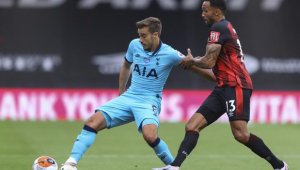 Ман Юнайтед се прицели в халф на Тотнъм