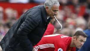 Юнайтед и Рома искат звездата на Мъри Стоилов