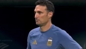 Нерви от стомана: Скалони не реагира при победния гол за Аржентина + ВИДЕО