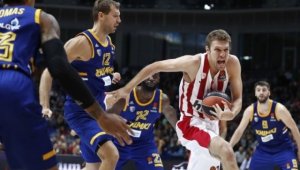 Везенков с 4 точки за Олимпиакос в Евролигата