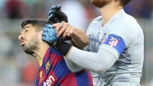 Валверде е "бетон" в Барса. Луис Суарес също го подкрепи