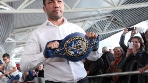 Кобрата с нов шанс за световната титла