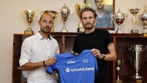 Сандберг даде на Левски шах с пешката