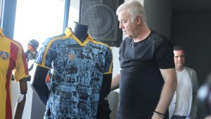 Ще има ли уволнение? Сираков разкри бъдещето на Николай Костов