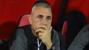 Арис Солун избра грък пред Ивайло Петев