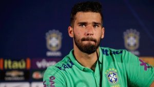 Вратар идва за прегледи в Рома