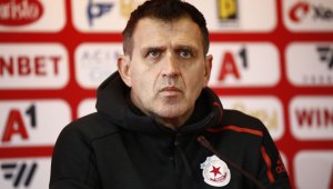 След раздялата с ЦСКА: Бруно Акрапович напусна България