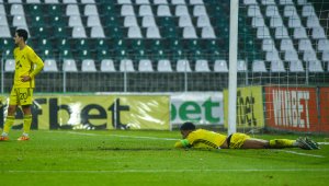 Ултраси на Левски побесняха след звучния провал за Купата + СНИМКА