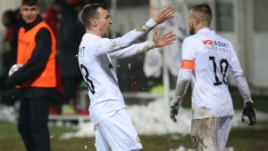 Отменена дузпа и гол: Луд екшън в Благоевград на Пирин - Славия