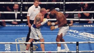 Антъни Джошуа разкри защо е уволнил треньорския си екип