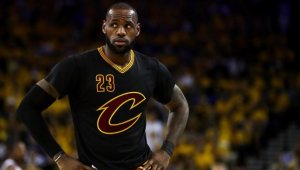 ЛеБрон недоволен от шефовете на Кливланд
